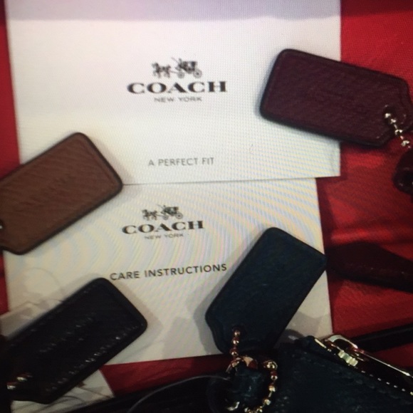 AUTHENTIC COACH SMALL WRISTLET CROSSGRAIN LEATHER - Picture 4 of 5